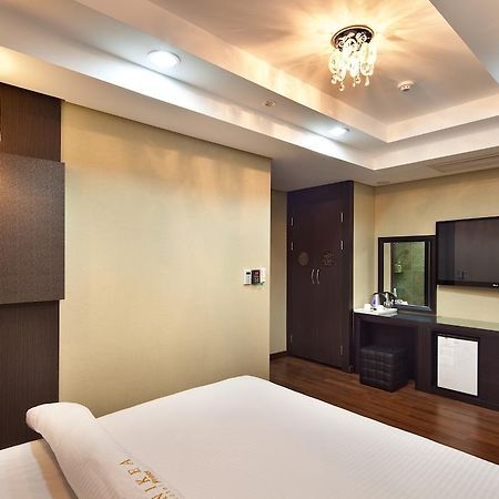 Press Hotel Пусан Номер фото